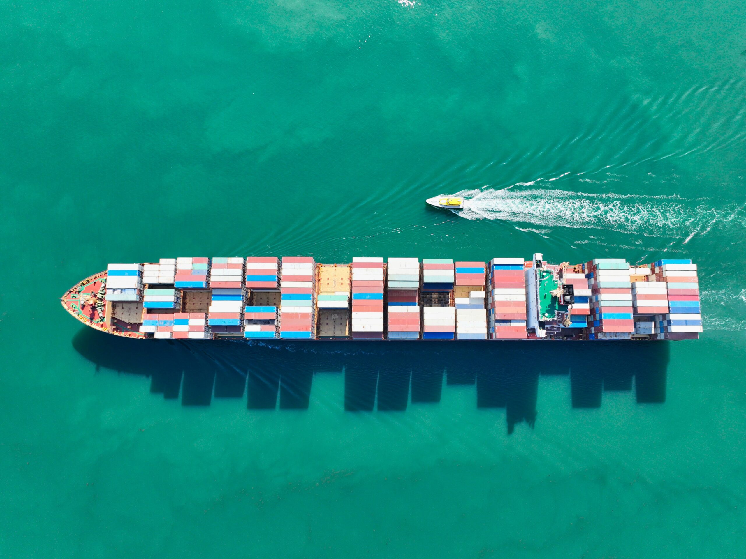 Global Freight Rates Rise Sharply in June-July, Middle East Routes Most Affected